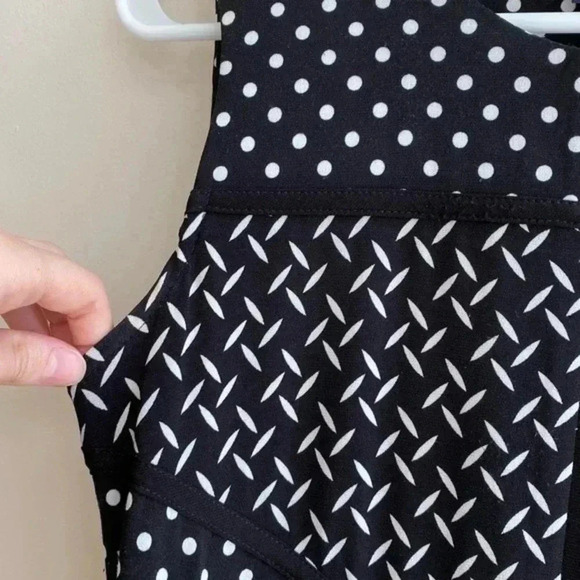 Just…Taylor Black and White Print A-Line Dress, Polka Dot Floral Dress, Size 2 - Picture 8 of 16